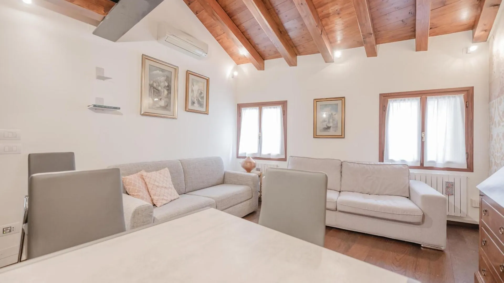 Maison San Vito Treviso Apartment