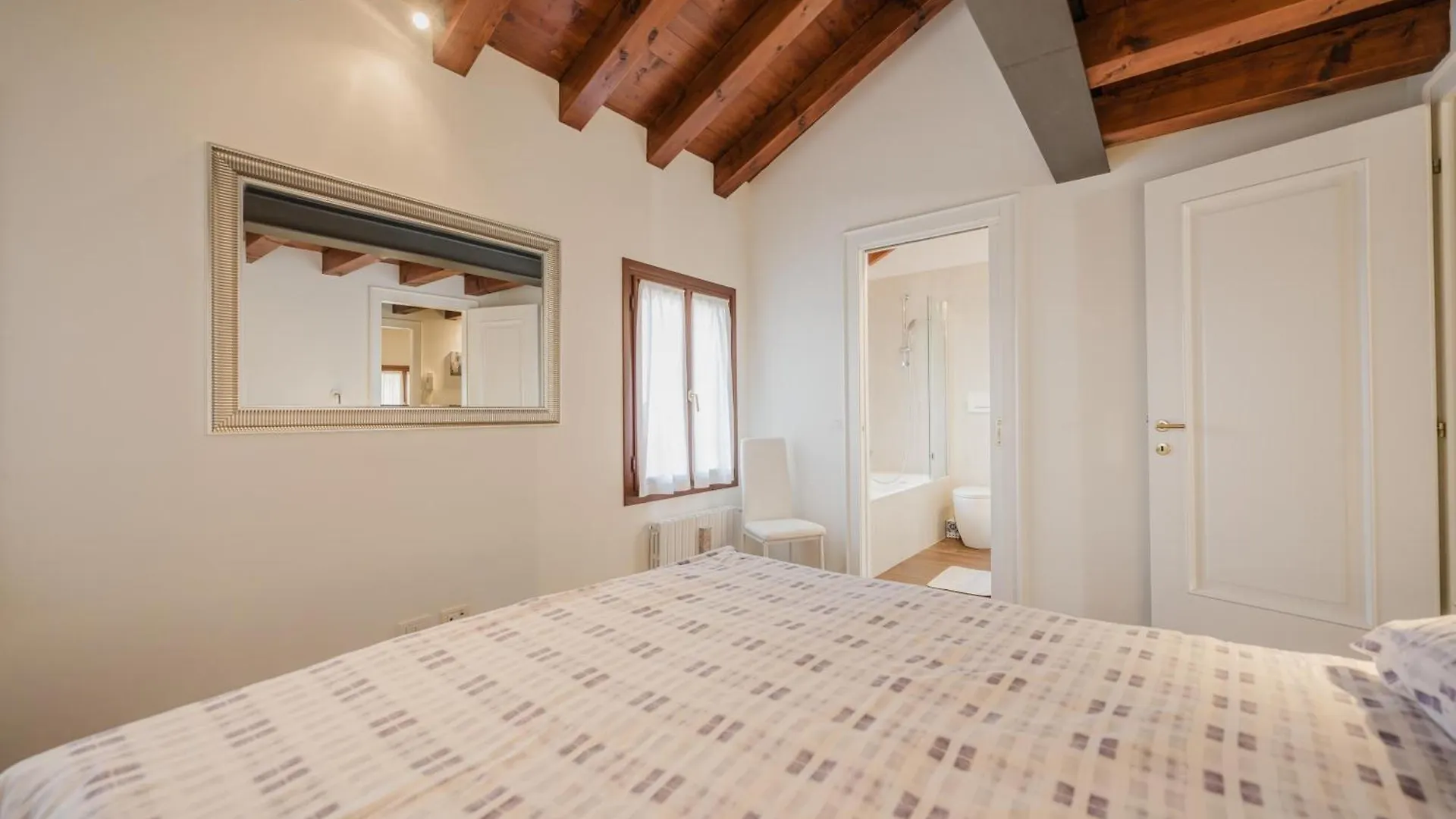 Maison San Vito Treviso 0*,